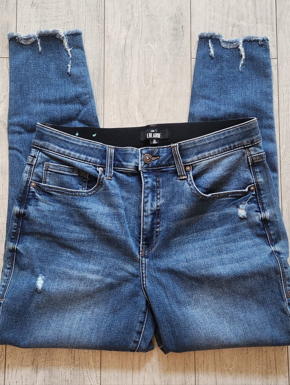 LuLaRoe Magic Waistband Distressed Ankle Medium Wash Jeans Sz 30